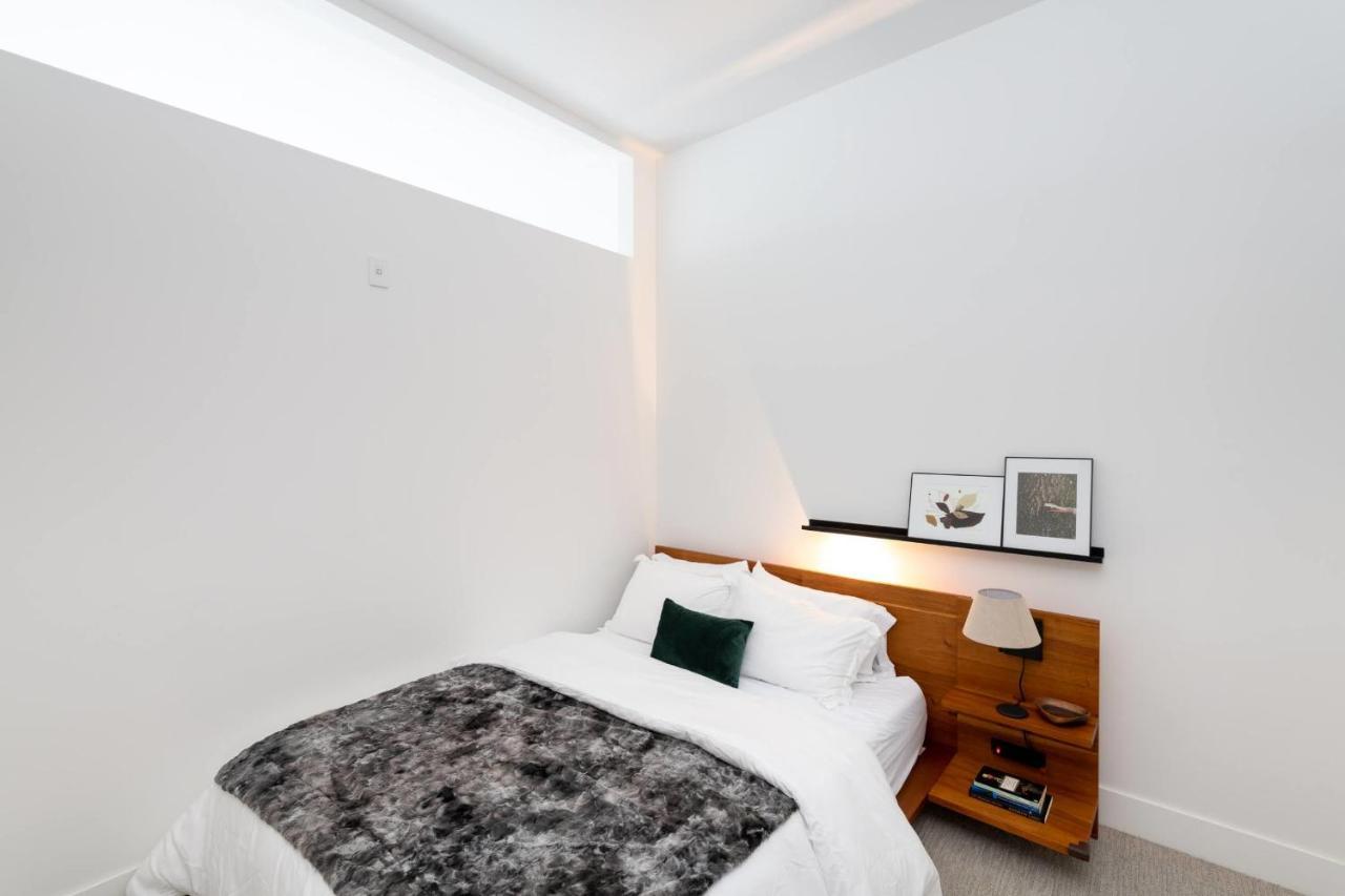 Modern 1Br Apt With Skywalk To Fiserv, Rooftop, And Parking Мілвокі Екстер'єр фото